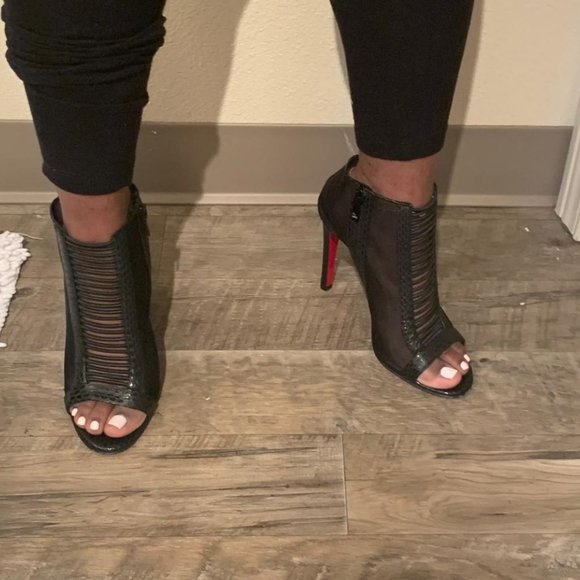 Christian Louboutin - Trouble 100 Mesh & Leather Booties $900.00 Women's Size 38 - Picture 11 of 11
